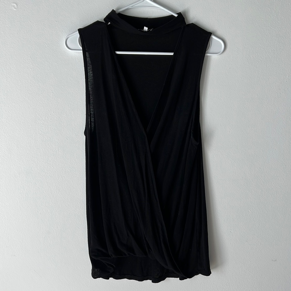 Womens TOBI Black Cutout Tank Top - M